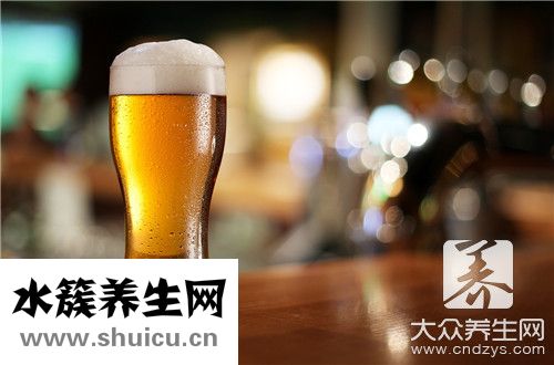 喝酒吐了胃难受怎么办呢？喝酒吐了次日胃难受怎么办