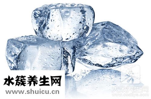 冰箱上