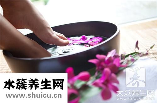 泡脚放盐有什么好处