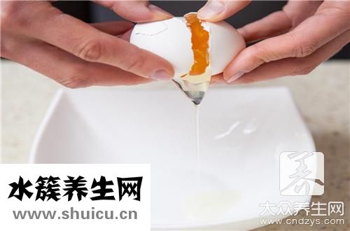 鸡蛋清去黑头