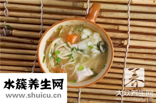 猪蹄黄豆汤
