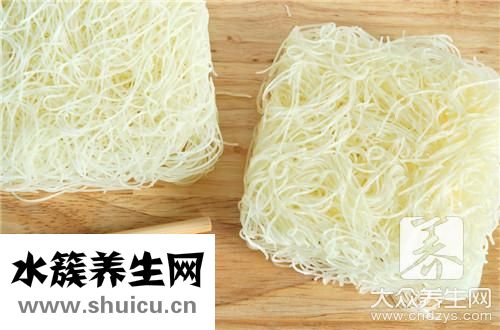 凉拌河粉