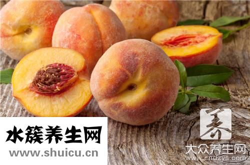 桃胶炖银耳