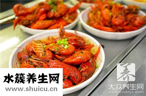 蒜蓉油焖大虾法