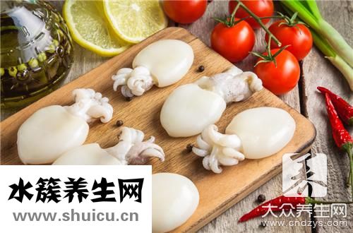 鱿鱼炒什么好