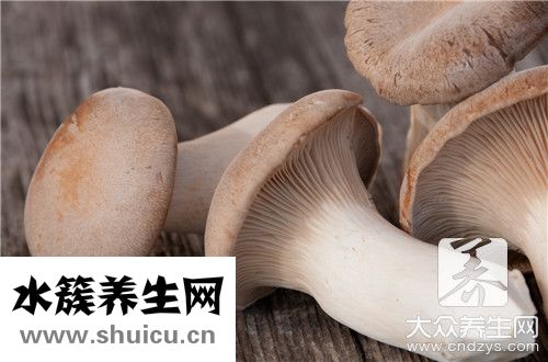 鸡肉炒蘑菇