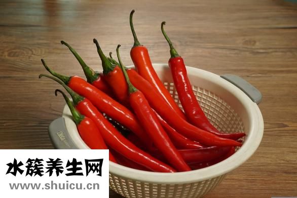 爆炒鱿鱼须的家常做法（爆炒鱿鱼须的做法）