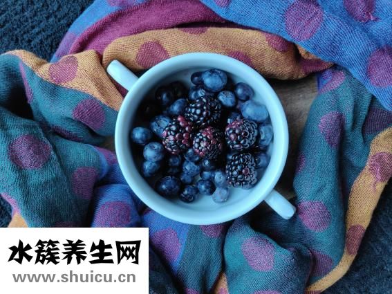 吃早饭的最佳时间（早上吃好还是晚饭好）
