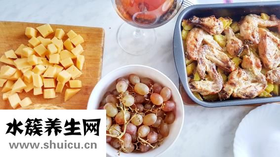 洋葱怎么切丝（洋葱怎么做好吃又简单）