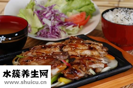 土豆烧鸡块的做法