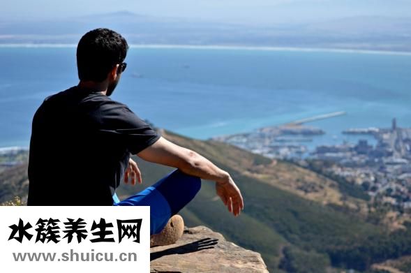 膝盖疼怎么回事