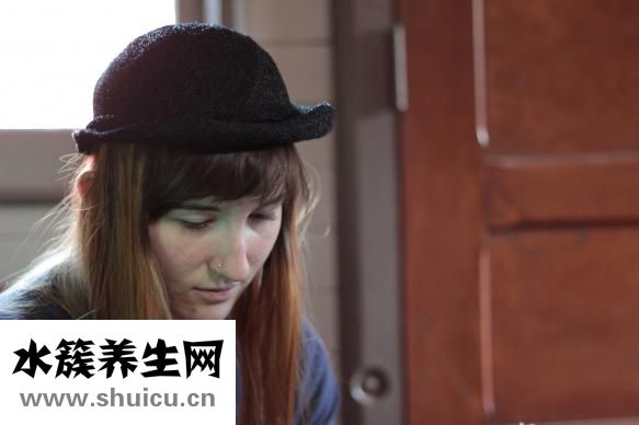 人流后肚子疼（人流后小肚子疼痛是怎么回事）