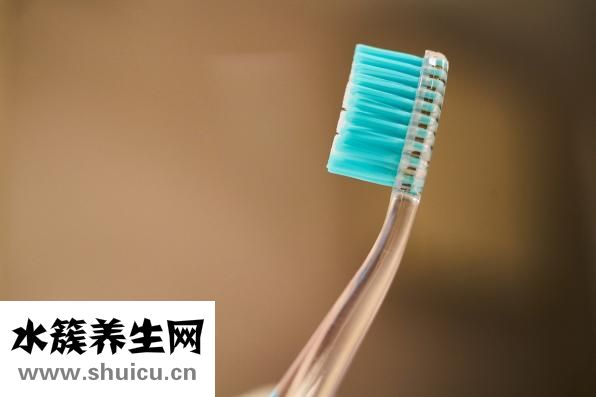 牙齿矫正费用