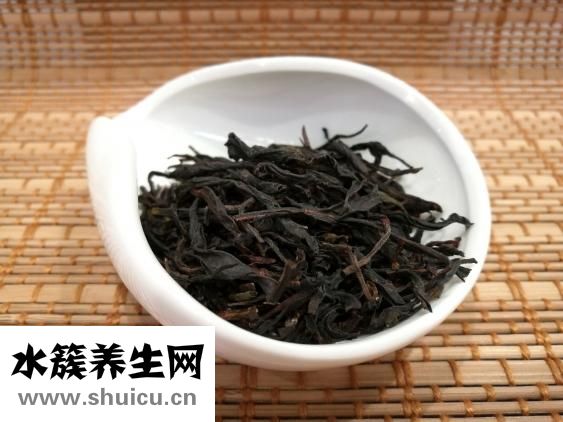乌龙茶的功效与作用主要包括清热解毒