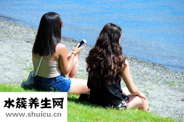 服阿达帕林疑胶襄不容易造成子宫内膜出现问题