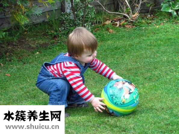 糠酸莫米松鼻喷雾剂
