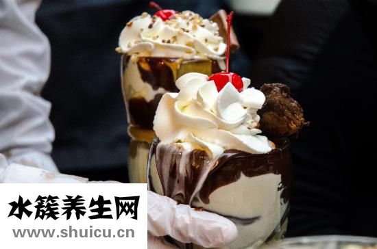 美白牙膏怎么用？注意饮食搭配的有效配搭