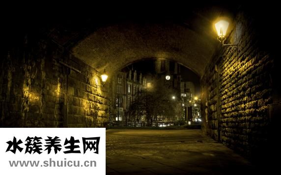 一打哈欠就流眼泪