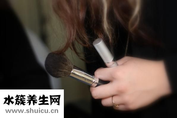 怎么样画妆