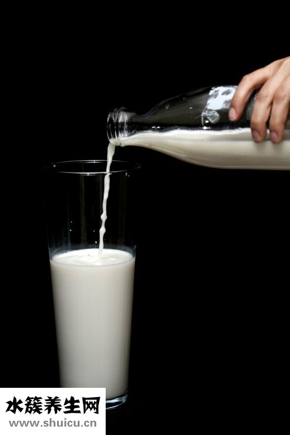 什么是脱脂牛奶