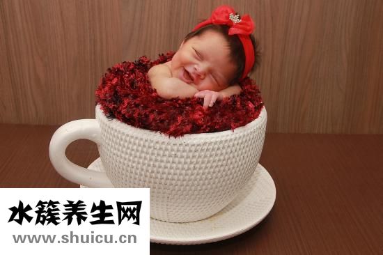小孩子打呼噜