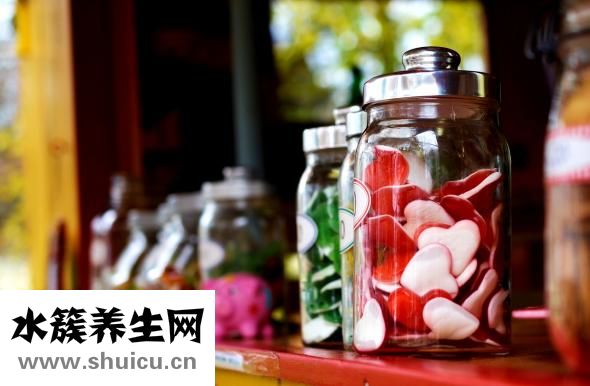 小便红是什么原因