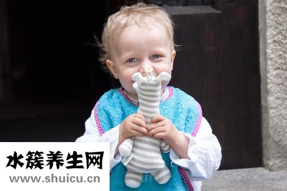 小孩干咳怎么办