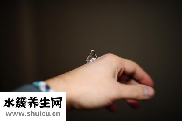 手术治疗痤疮