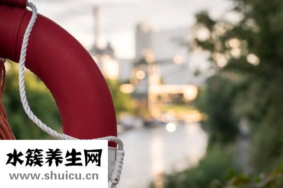 嗓子卡鱼刺怎么办