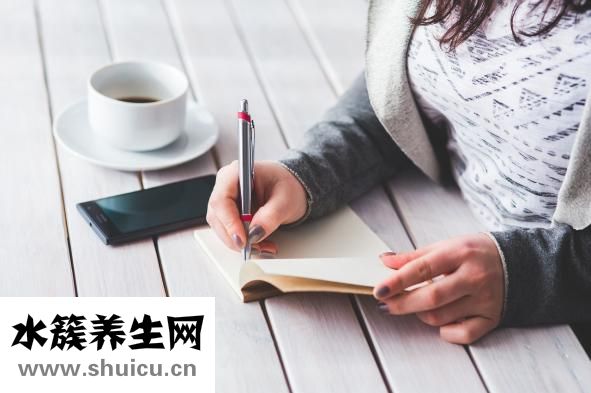 婴幼儿正常腿纹图