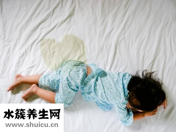 小孩尿床怎么办
