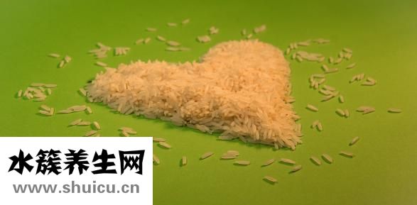 小米粒丘疹图片