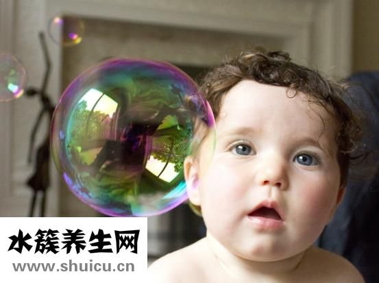 婴幼儿饮食