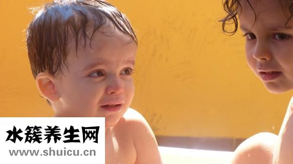 小儿疝气的症状