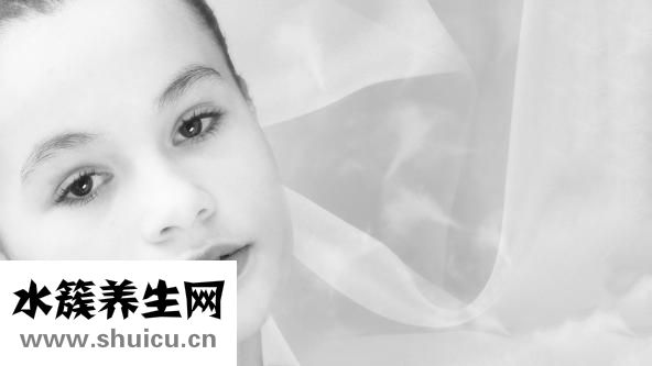 先擦隔离还是防晒