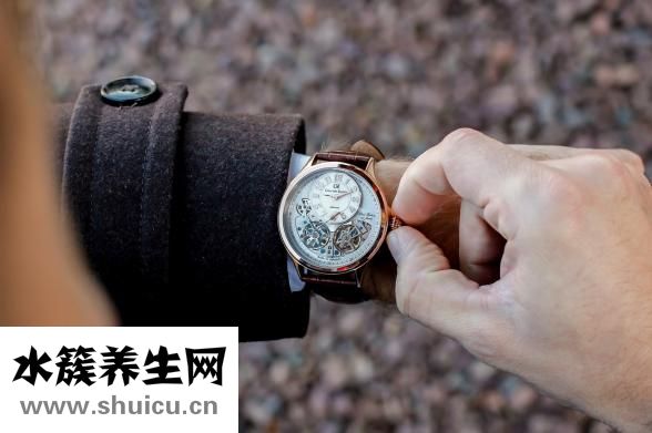 手腕骨头突出