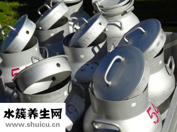 奶粉不适合每人喝建议先煮沸再冲调