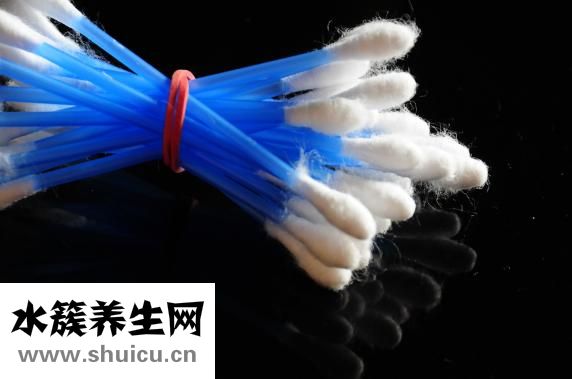 宝宝身上有白块