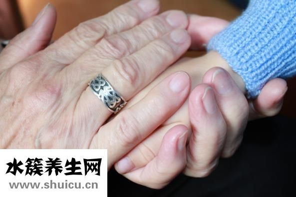 孕妇可以吃螃蟹吗