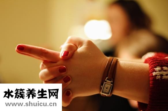 手腕筋扭了怎么办