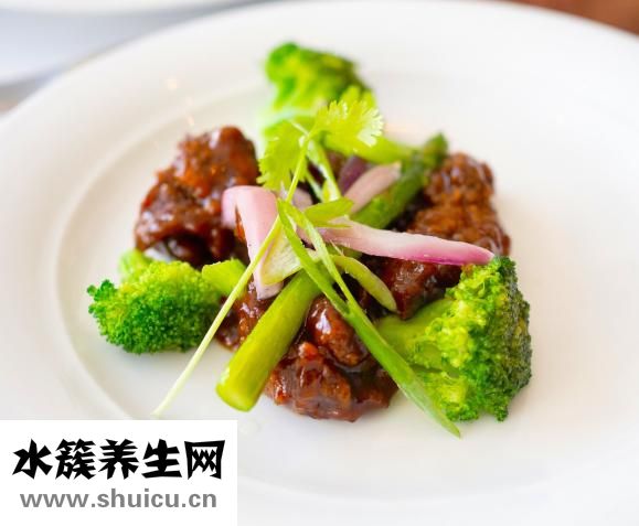 一块牛排的热量