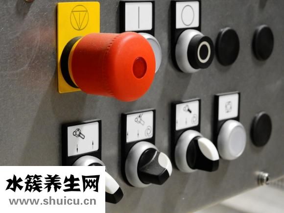 怎么按摩丰胸