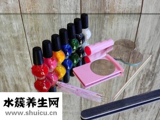 卸指甲怎么卸