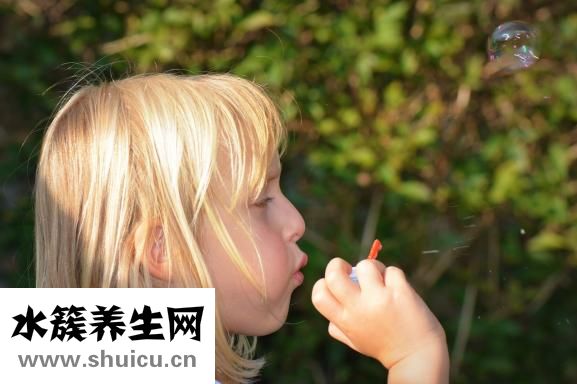 一直想尿尿
