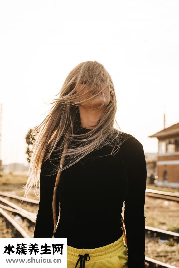 乌发黑发的方法