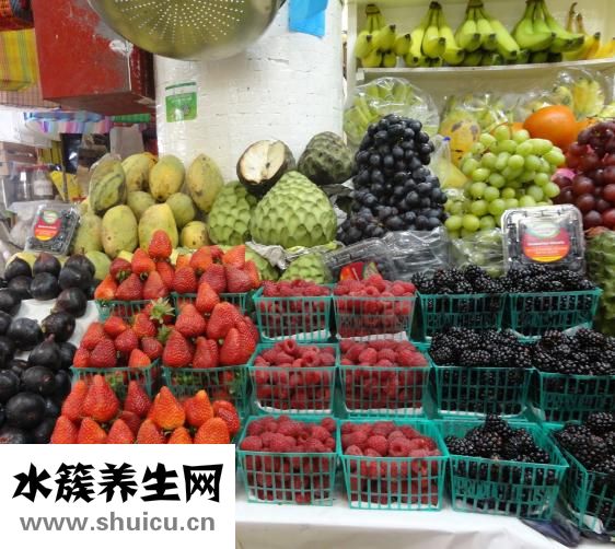 新鲜的水果