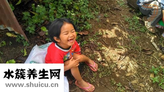 五岁换牙正常吗