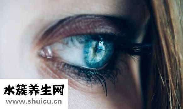 卷翘睫毛膏