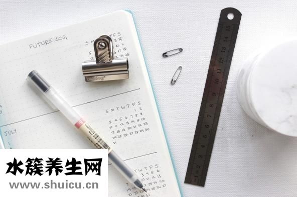 太阳穴长包
