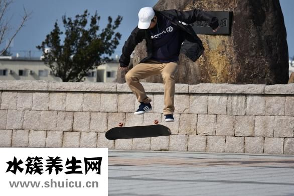 学生正确坐姿